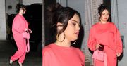 Selena Gomez w obszernym dresie zmierza na uroczystą kolację (ZDJĘCIA)