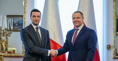 Następca Le Pen w Warszawie. Spotkał się z Nawrockim
