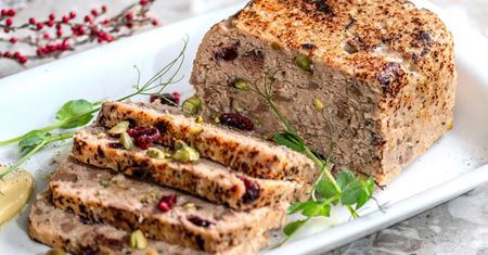 Taki pasztet jemy tylko raz w roku na święta. Ma wyjątkowy smak i aromat