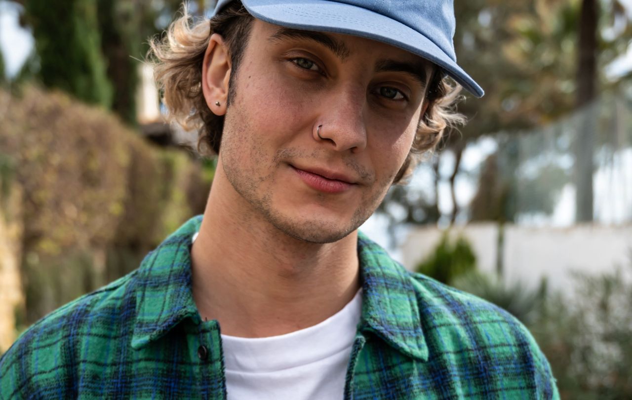 Adam Boguta z "Top Model" w "Love Island"