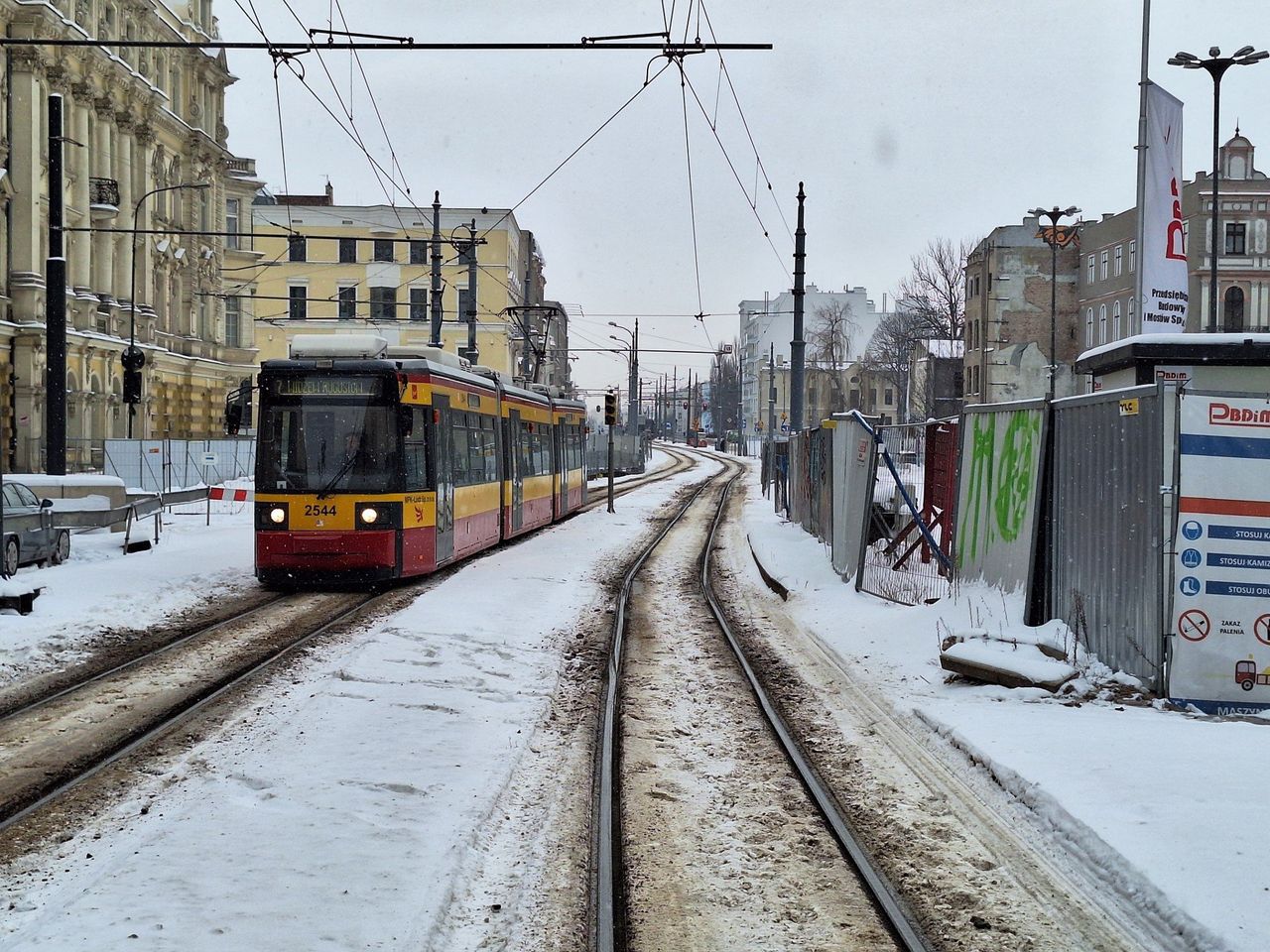 Łódź: Lokatorzy kamienic na trasie tunelu średnicowego dostaną nowe mieszkania i sowite odszkodowania. Niektórzy już im zazdroszczą. Szczęściarze!