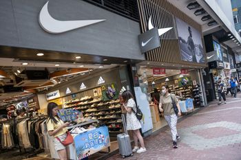 Koniec ekstra wakacji w Nike. Decyzja uderzy w pracowników