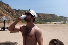 Sprawdź, dlaczego nie powinno się pić zmrożonych napojów podczas upałów