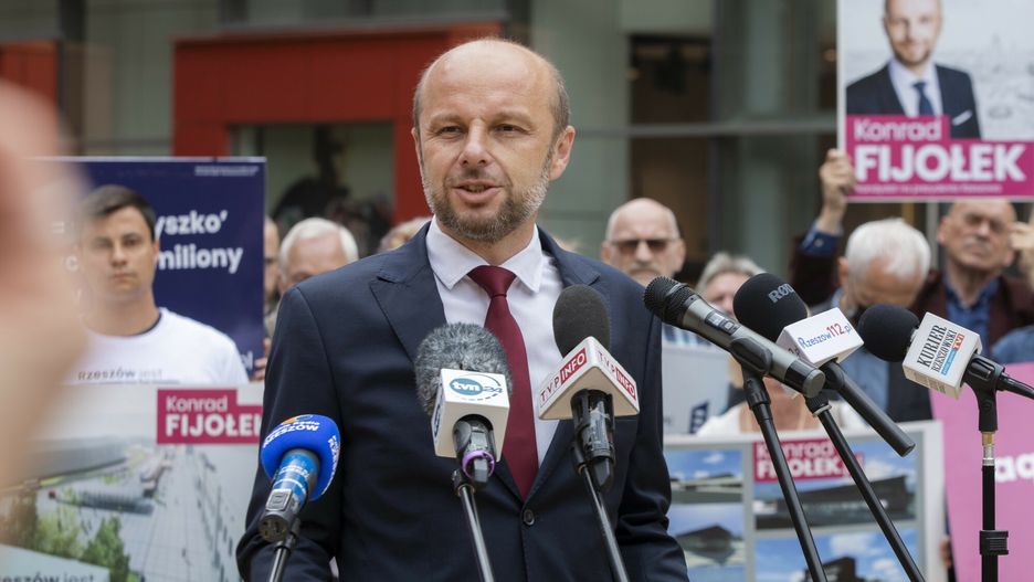 Sondaż. Wyraźny faworyt w Rzeszowie. W drugiej turze wygrałby z każdym