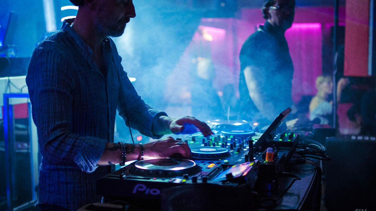 Letnia Scena Muzyczna nad Zalewem Chechło w Trzebini. Impreza w rytmach techno już w sobotę