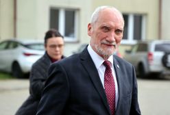 Macierewicz grzmi po wyrzuceniu go z MON. "Przestępstwo"