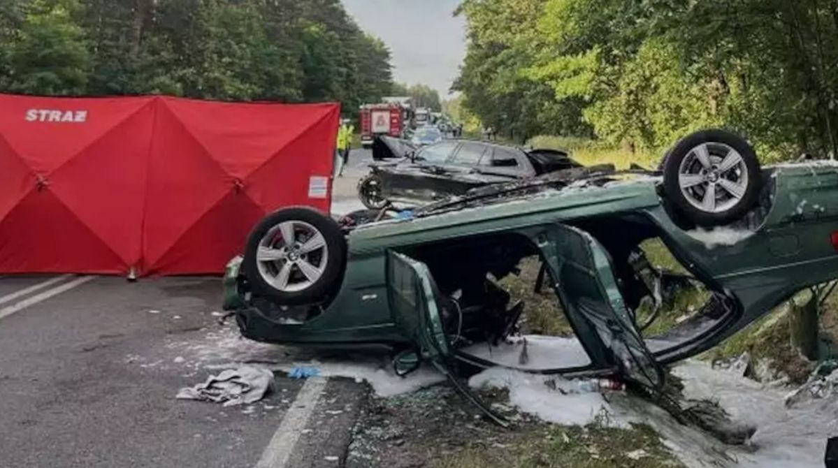 Tragiczny wypadek pod Żaganiem. 23-latek zginął na miejscu, 17-letnia dziewczyna walczy o życie