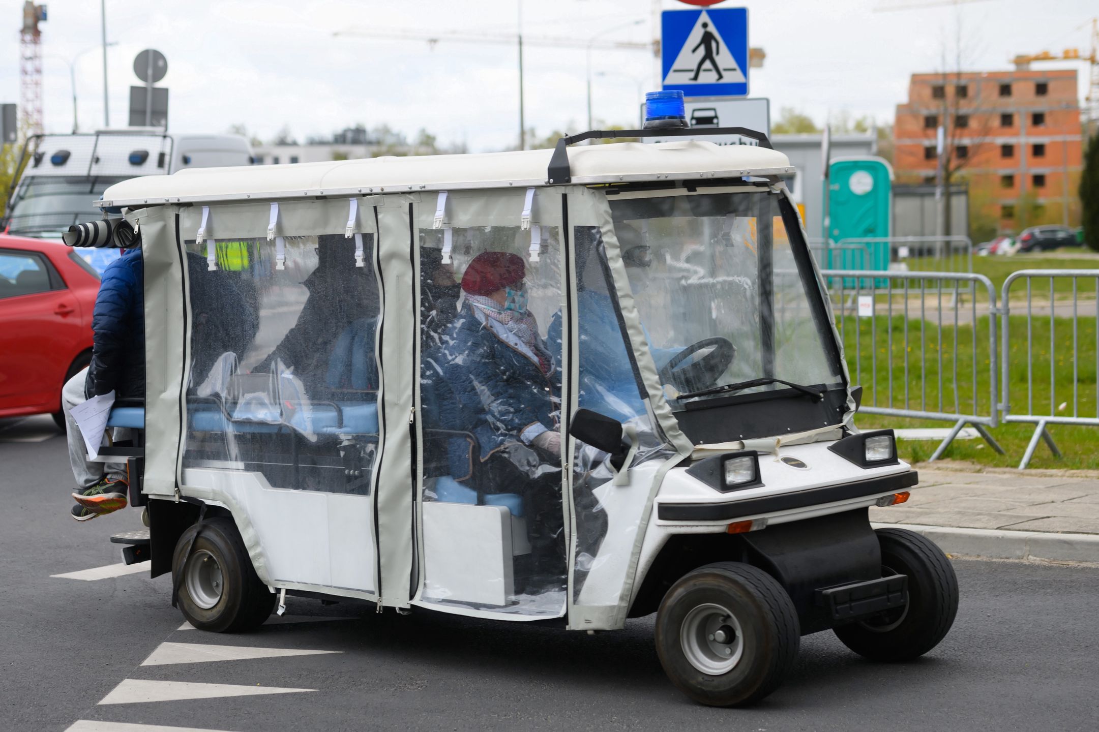 Koronawirus. Konstanty Radziwiłł podjął bezprawne działania.