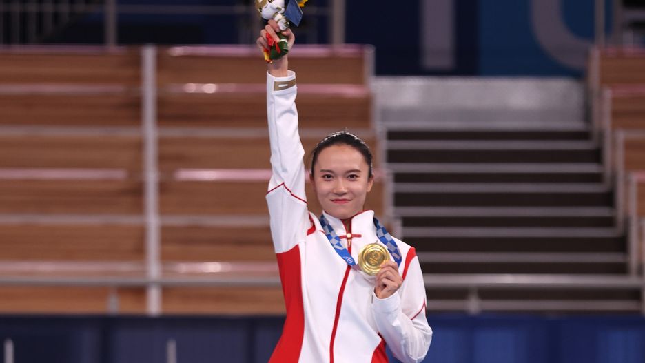 TOKYO, JAPAN - JULY 30: Xueying Zhu of Team China poses on the podium after winning the gold medal during the Women's Trampoline Final on day seven of the Tokyo 2020 Olympic Games at Ariake Gymnastics Centre on July 30, 2021 in Tokyo, Japan. (Photo by Jamie Squire/Getty Images)