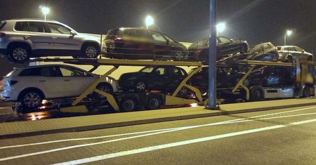 Nowy pakiet sankcji. Do Rosji nie trafią auta hybrydowe i na prąd