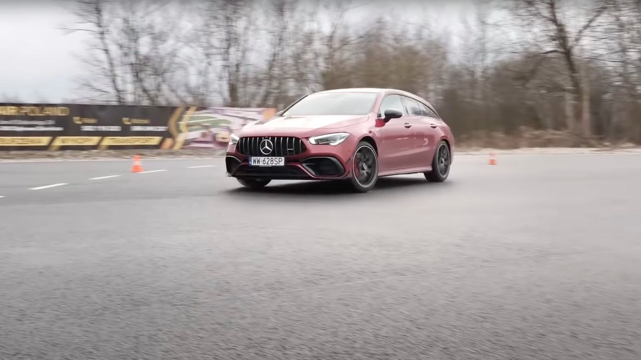 Test wideo: Mercedes-AMG CLA 45S – jak działa 4MATIC+ z trybem driftu?