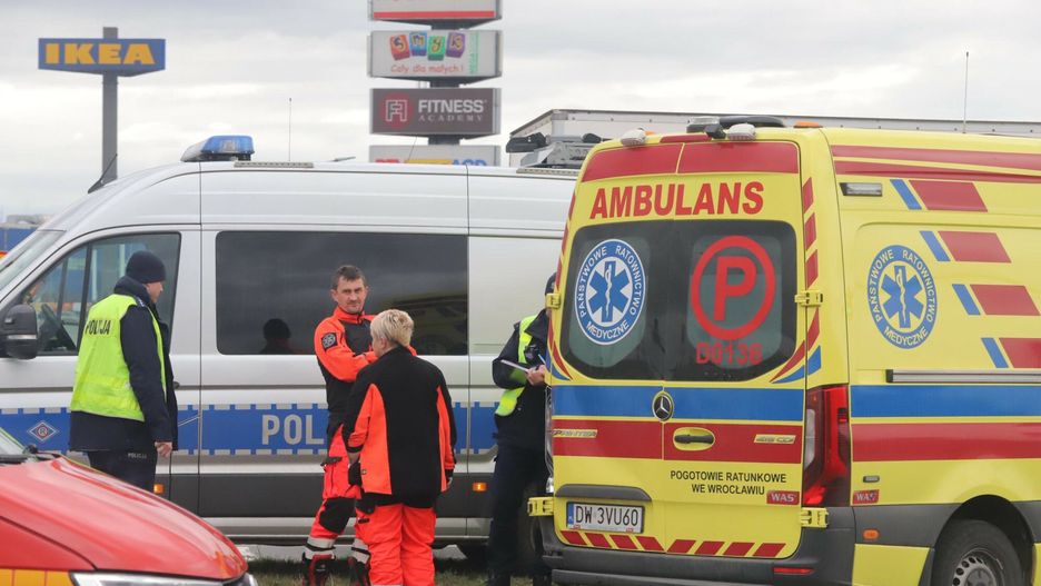 Dziecko potrącone na parkingu. Nie żyje dwuletni Mateuszek