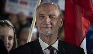 Kuriozalne słowa. Macierewicz mówił o ratunku PiS