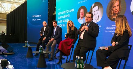 Cyfrowa twierdza: Maciej Mazur o suwerennej infrastrukturze AI i bezpieczeństwie państwa | East x West Forum 2026