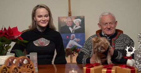 Zawahała się przy pytaniu o nazwisko. Leszek Miller przypomniał tragedię jej ojca