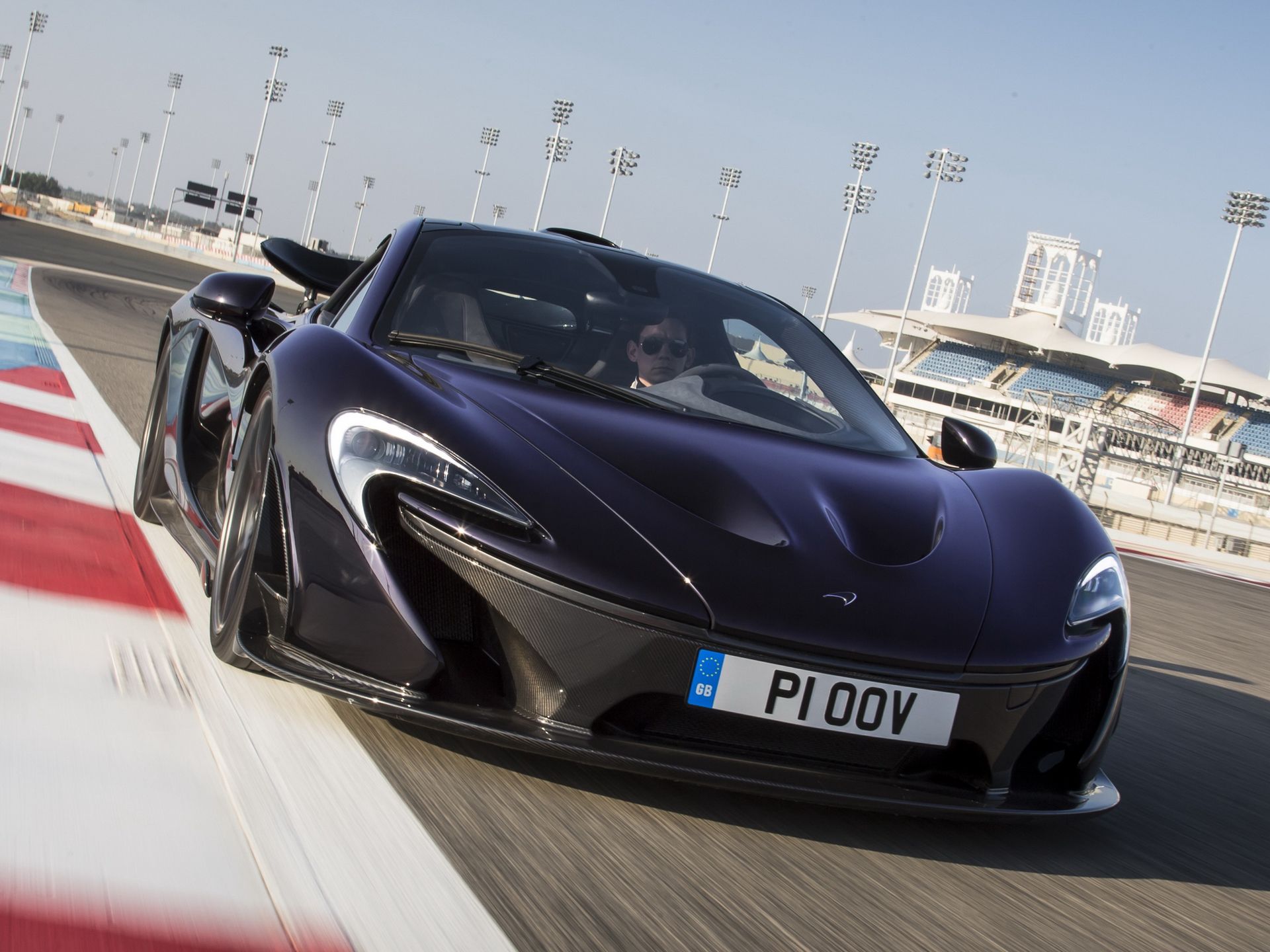 McLaren P1 1