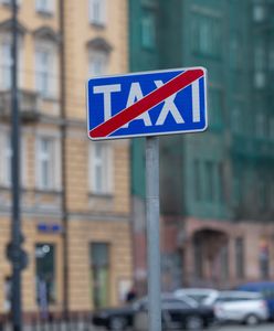 Zaatakował taksówkę kijem bejsbolowym. Nie miał pieniędzy na przejazd