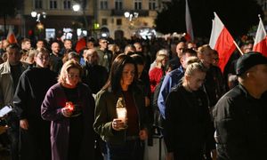 Marsz Ciszy w Jarosławiu po ataku Ukraińca. Tysiące osób