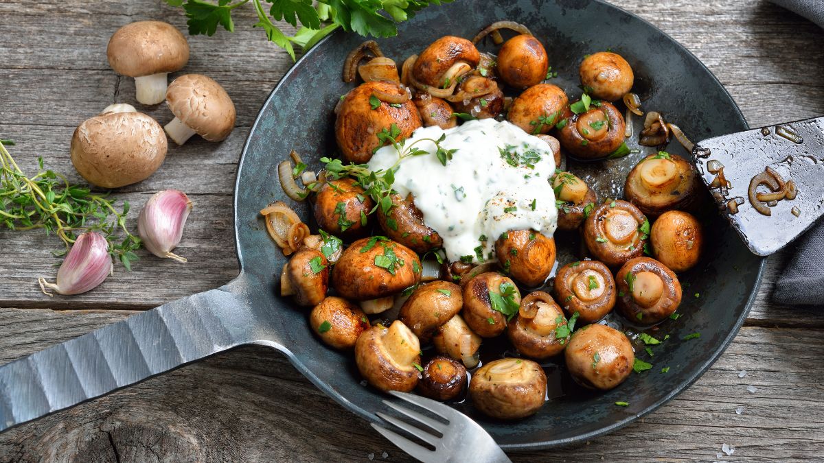 Pieczarki w lekkiej glazurze.