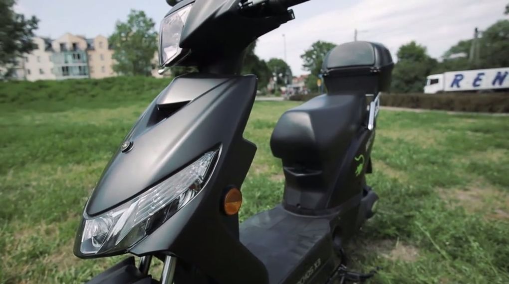 Testujemy elektryczny skuter. Zapłacisz tylko 1 zł za 100 kilometrów 1