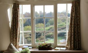 Okna trzyszybowe czy dwuszybowe? Inwestycja, która się zwróci