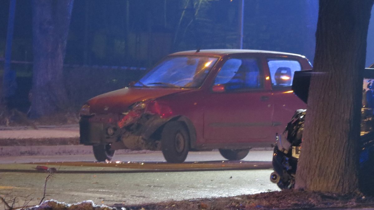 Seicento Sebastiana zostało zniszczone po zderzeniu z pancernym autem BOR-u. Internauci uzbierali na nie ponad 150 tys. zł