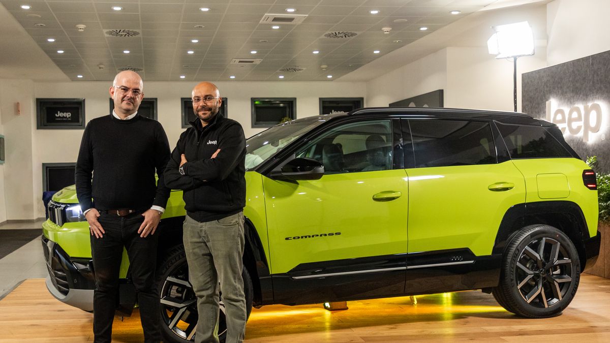 Fabio Catone, CEO Jeepa w Europie (z prawej), z autorem