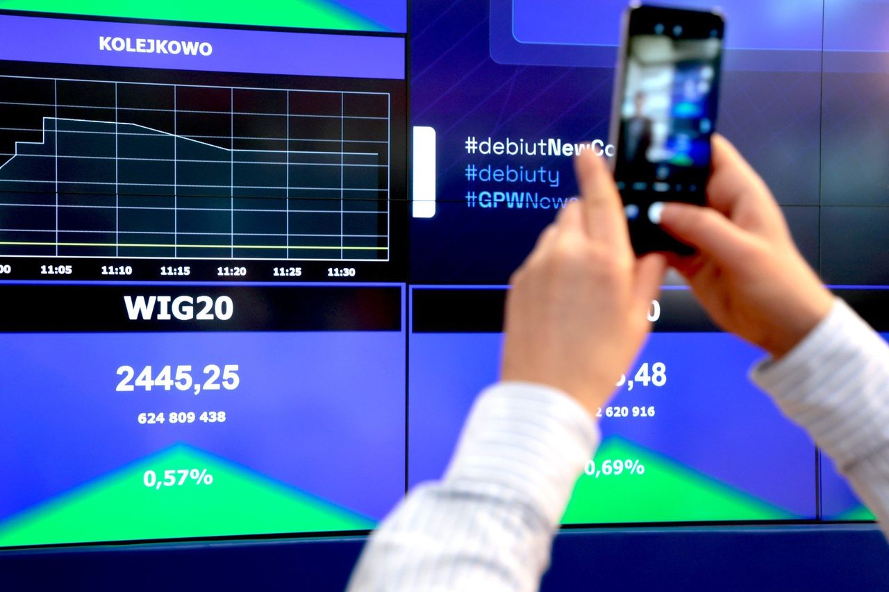 Wtorkowa sesja na giełdzie może się zacząć od spadków