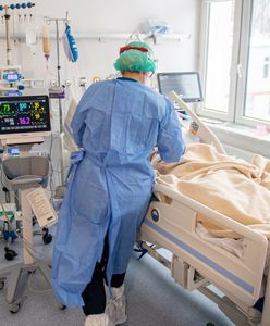 Piąta fala pandemii coraz bliżej. RCB ostrzega najważniejsze instytucje w Polsce