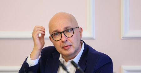 Poseł KO mówi "nie" podatkowi katastralnemu. Sam posiada 12 mieszkań