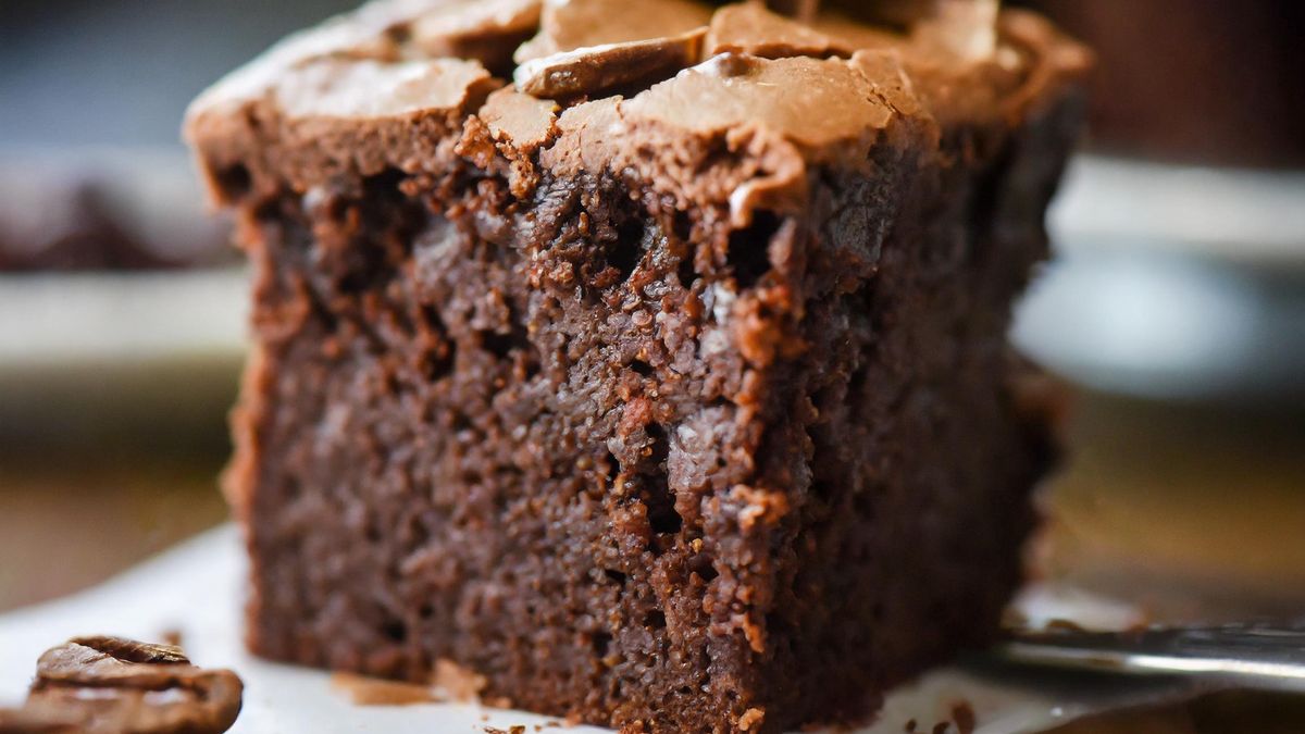 Czekoladowe ciasto z cukinią jest mięciutkie i wilgotne