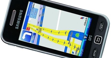 Samsung Galaxy B, czyli smartfon bezramkowy (i różny od iPhone'a)?
