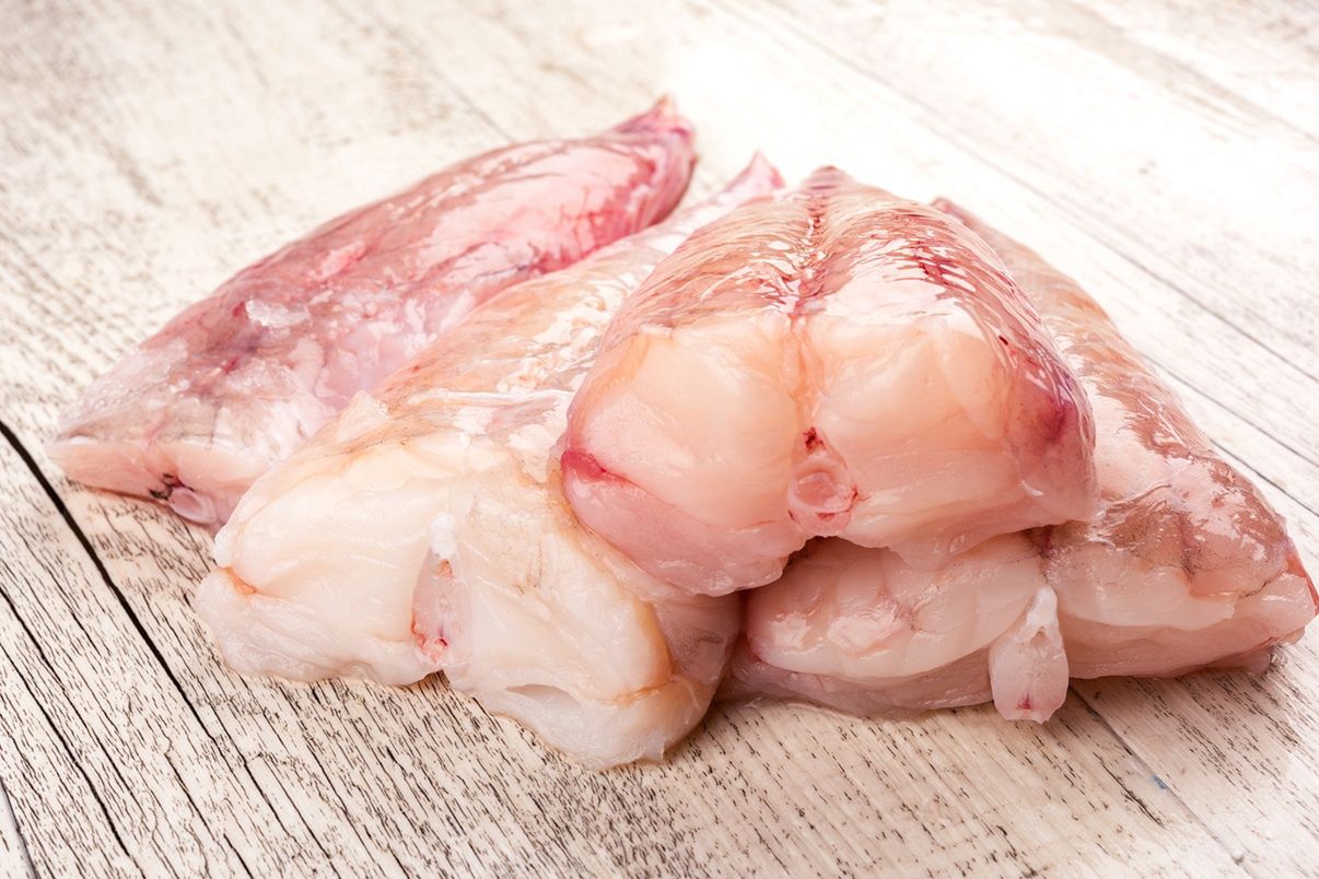 O wiele lepszy od karpia. Jest delikatny, prawie nie ma ości i żyje tylko najczystszych wodach