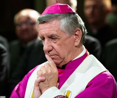 W polskim Kościele musi zmienić się wszystko, żeby kuria wciąż miała władzę [OPINIA]