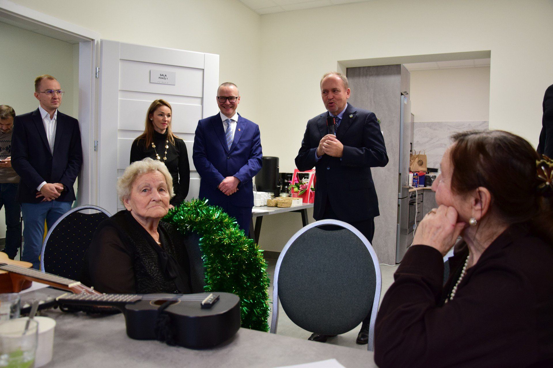 W Piechcinie w powiecie żnińskim uroczyście otwarto Dzienny Dom Pobytu dla seniorów. Tak wygląda