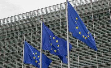 Wydawcy ponaglają Komisję Europejską ws. Google. "Każdy dzień jeszcze bardziej osłabia rentowność"