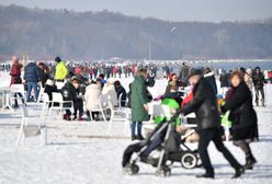 Sopot jak Zakopane. Wysyp turystów na plaży i molo