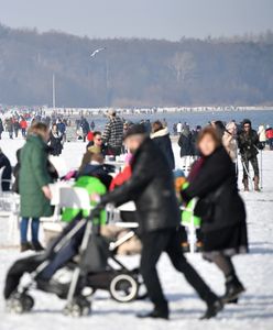 Sopot jak Zakopane. Wysyp turystów na plaży i molo