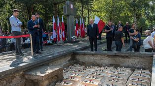 Ukraina: Pochowano szczątki 55 ofiar zbrodni wołyńskiej