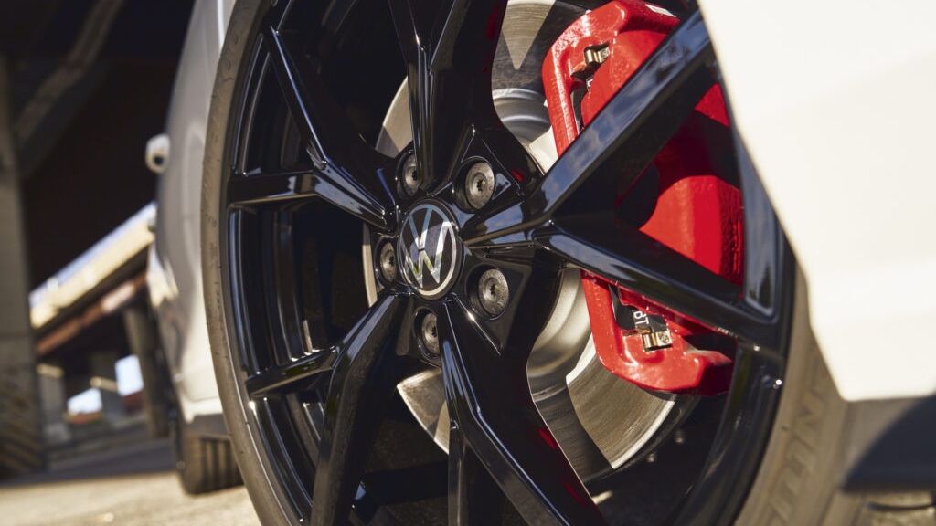 Volkswagen Golf GTI 380
