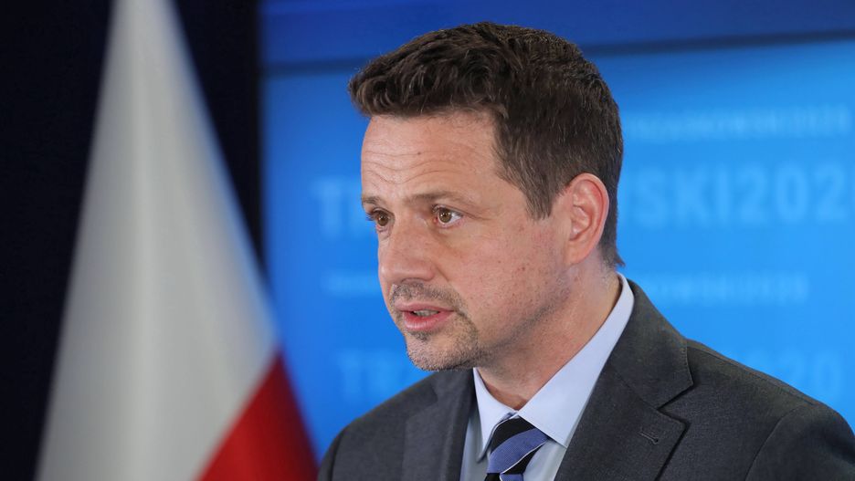 Warszawa. Urzędnicy w ratuszu zarabiają więcej niż prezydent