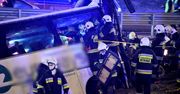 Makabryczny wypadek w Kaszycach. Autobus runął na A4
