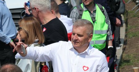 "Nie ma co czekać". Wzywa rząd do działań po porażce