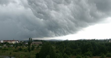 Pogoda w Kielcach. Prognoza na poniedziałek 23 lutego. Chmury i słabe opady wieczorem