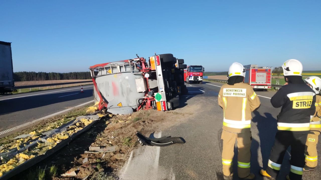 Wypadek cysterny na A2. Utrudnienia w ruchu