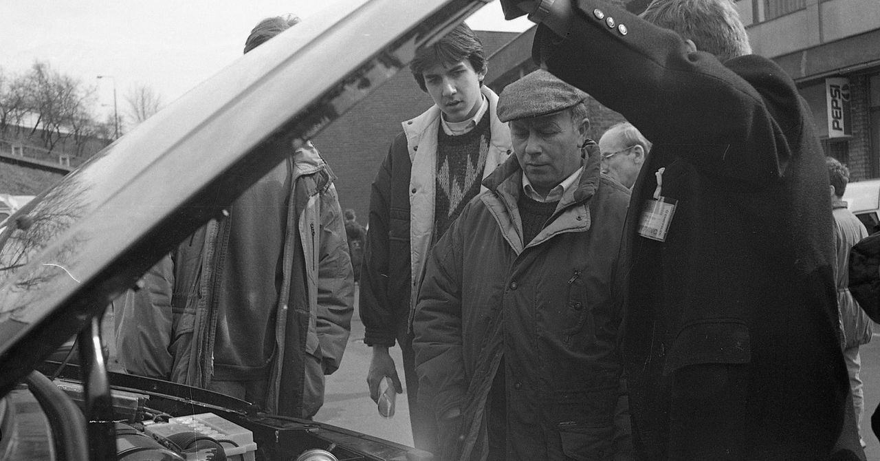 Polonez w cieniu zachodnich gigantów. Katowicki Spodek, targi motoryzacyjne 1995 i wielkie marzenia kierowców sprzed 30 lat
