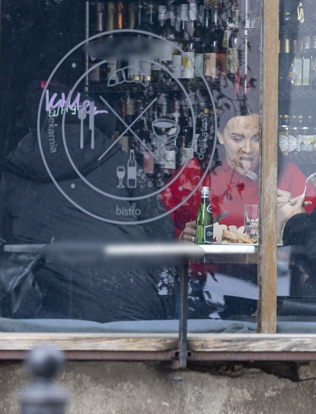 Patricia Kazadi i Paulina Krupińska w obiektywie paparazzi