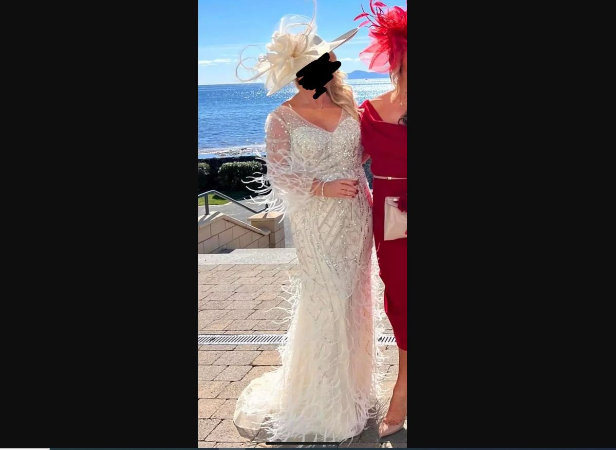 Matka panny młodej założyła białą suknię na ślub