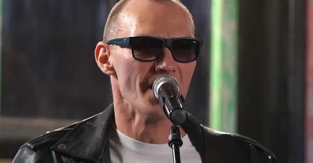 Lider białoruskiej kapeli musiał uciekać z Ukrainy. "Życie pisze straszne scenariusze"