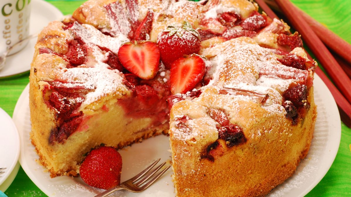 Proste ciasto z truskawkami